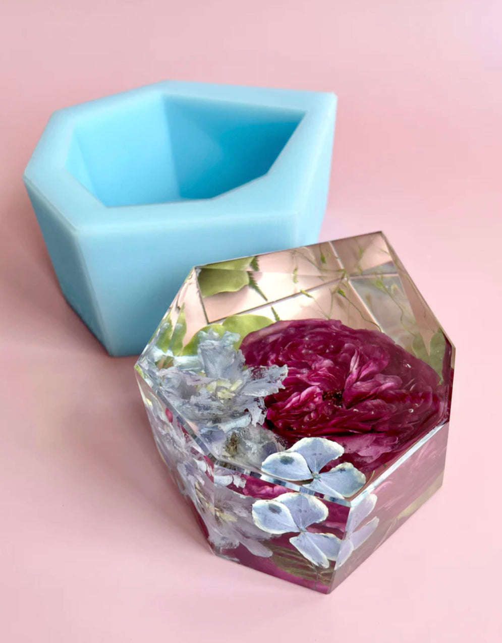 8” Resin Floral Large Gem